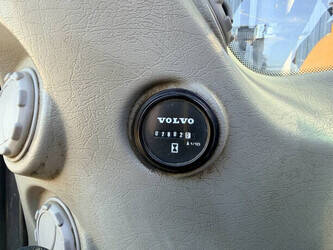 2014-volvo-ew180d-1482909-48936282