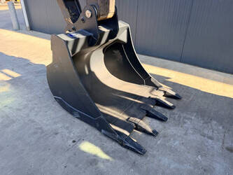 2014-volvo-ew180d-1482909-48936296