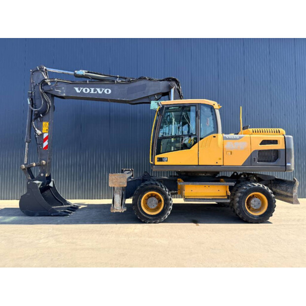 2014 فولفو EW180D-48936312
