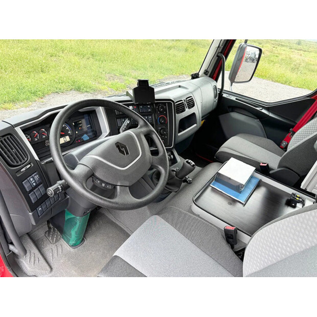 2023 Renault D16-48940570