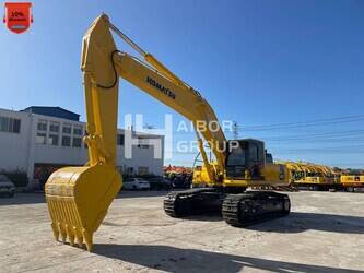 صورة ل حفارات مجنزرة 2023 كوماتسو PC450-8