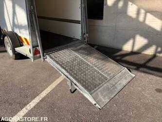 2007-ifor-williams-48944460