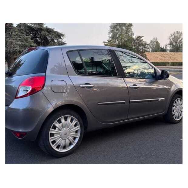 Renault CLIO 3-48944526