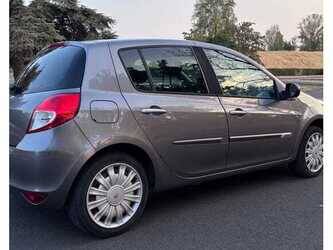 renault-clio-3-48944526
