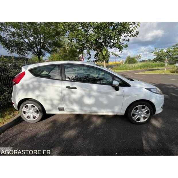 2011 Ford Fiesta-48944542