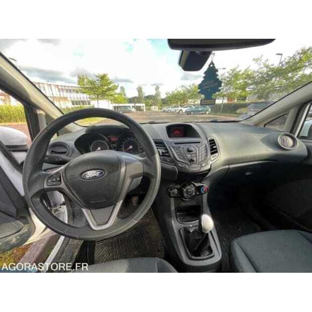 2011 Ford Fiesta-48944546