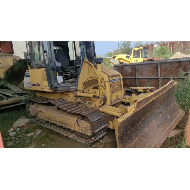 2023 Komatsu D31-48945282