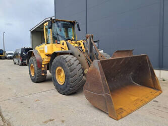 Image de CHARGEUSES SUR PNEUS 2005 Volvo L120E