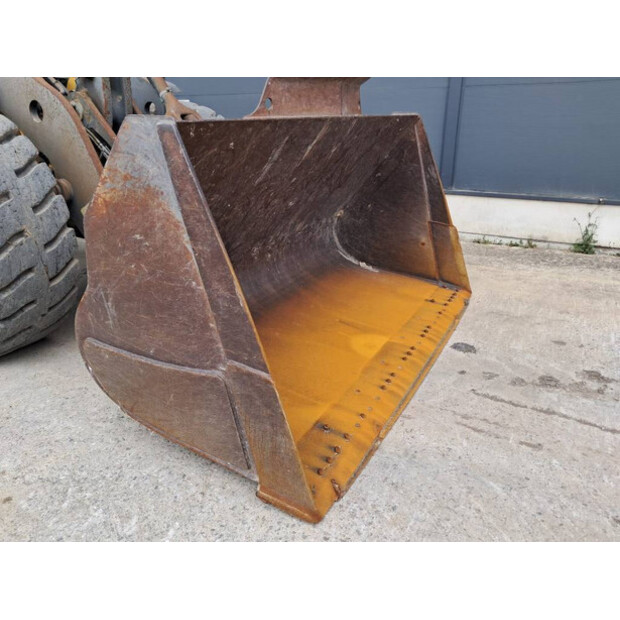 2005 Volvo L120E-48945306