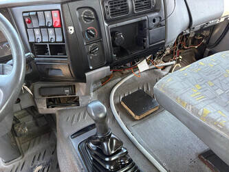 2003-renault-premium-1483215-48945760