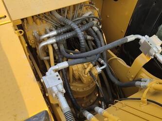 2025-caterpillar-320d2l-1483223-48946123
