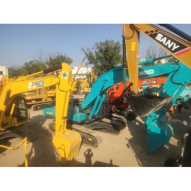2025 Caterpillar 320D2L-48946131