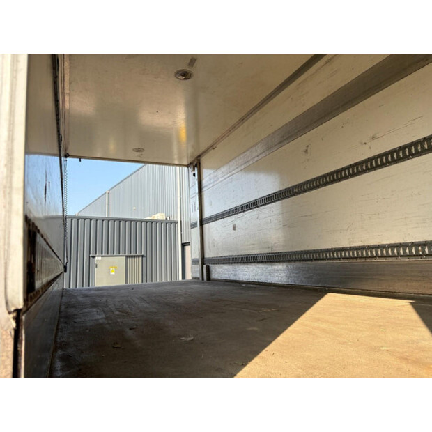 2010 Mercedes-Benz AXOR-48946744