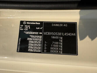 2010-mercedes-benz-axor-1483247-48946745