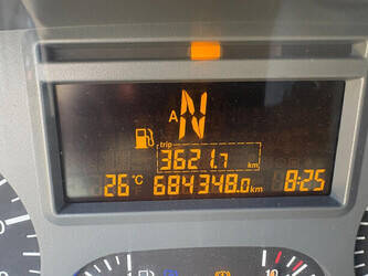 2010-mercedes-benz-axor-1483247-48946751