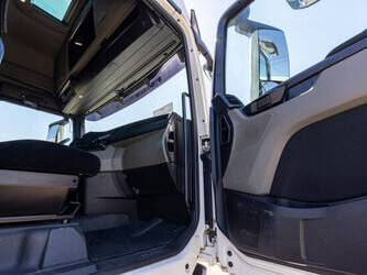 2022-man-tgx-18-510-1483253-48946961