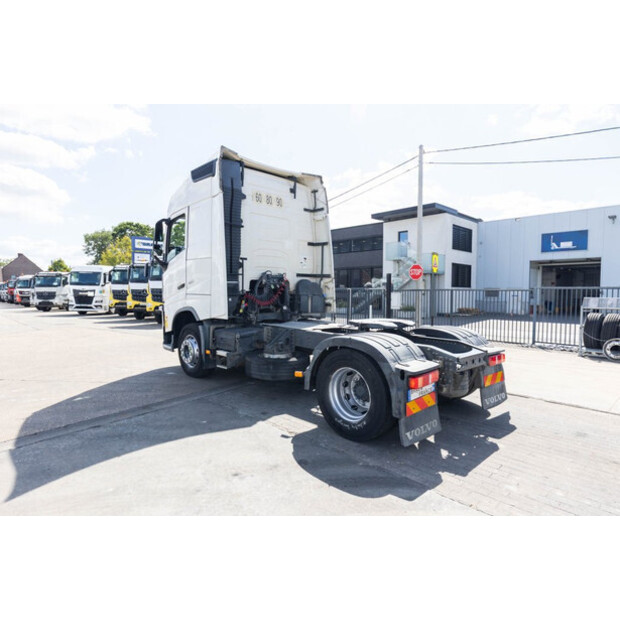 2018 فولفو FH4 460-48947029