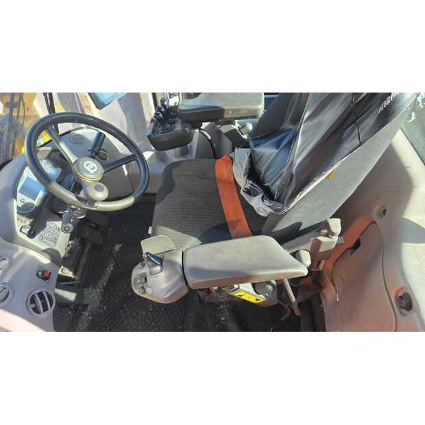 2020 فولفو L120H-48951000
