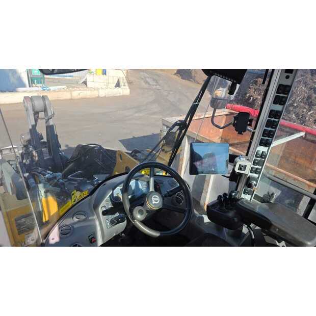 2020 فولفو L120H-48951002
