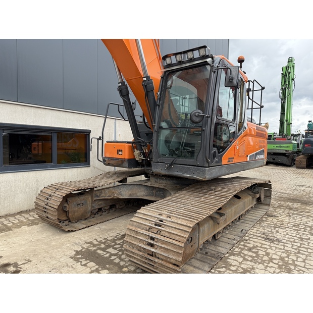 2021 Doosan DX225LC-5-48952062