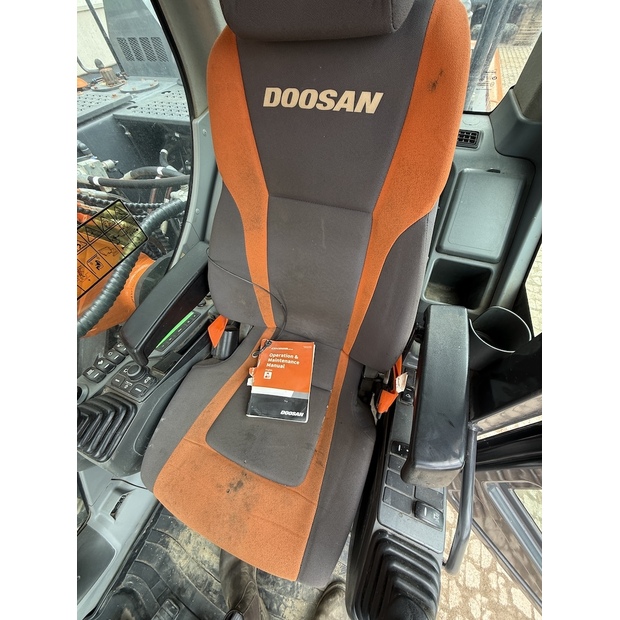 2021 Doosan DX225LC-5-48952082