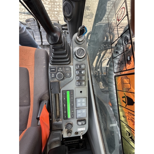 2021 Doosan DX225LC-5-48952084