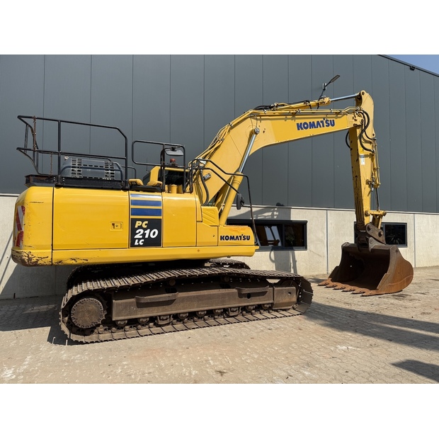 2019 Komatsu PC210LC-11-48952127