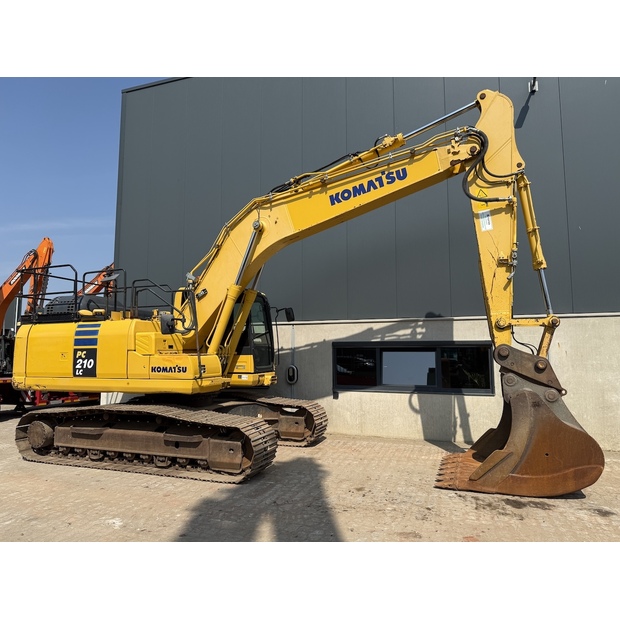 2019 Komatsu PC210LC-11-48952128