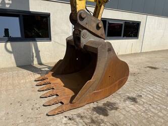 2019-komatsu-pc210lc-11-1483462-48952133