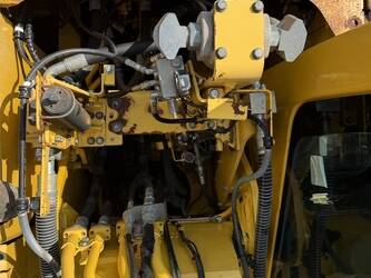 2019-komatsu-pc210lc-11-1483462-48952154