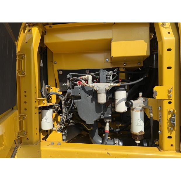 2019 Komatsu PC210LC-11-48952157