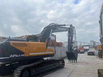 2025-hyundai-r225-9t-48952500