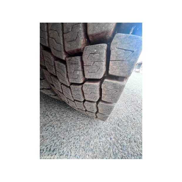 2010 Renault PREMIUM-48952807