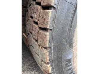 2010-renault-premium-1483477-48952809