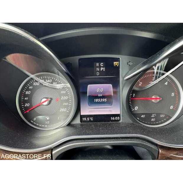 2016 مرسيدس بنز V-Class-48952858