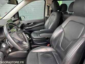 2016-mercedes-benz-v-class-48952859