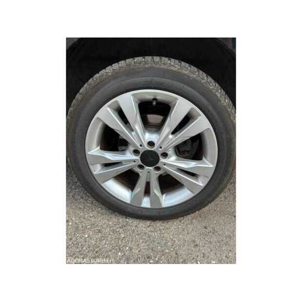 2016 مرسيدس بنز V-Class-48952867