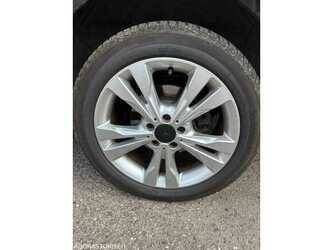 2016-mercedes-benz-v-class-48952867
