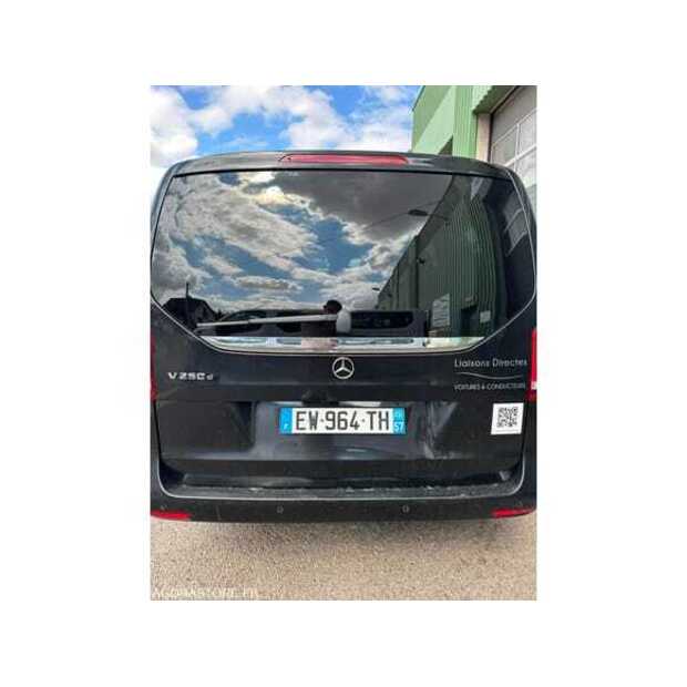2016 مرسيدس بنز V-Class-48952873