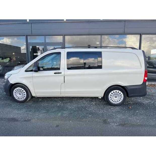مرسيدس بنز Vito-48952893
