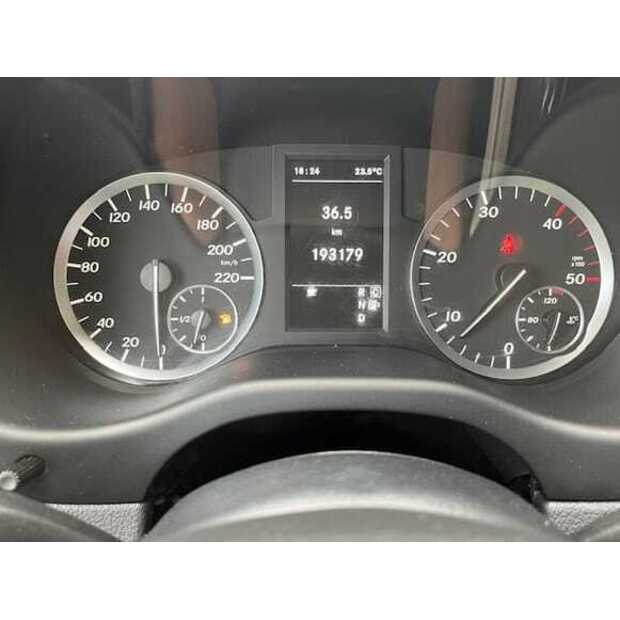 مرسيدس بنز Vito-48952894