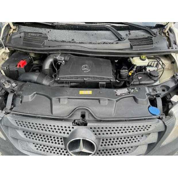 مرسيدس بنز Vito-48952896