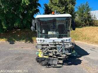 2010-mathieu-ravo-compact-545-48953125