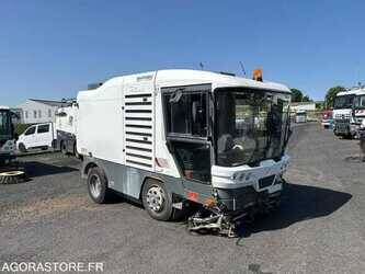 Image for SWEEPERS 2009 MATHIEU RAVO 560 S