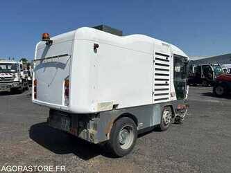 2009-mathieu-ravo-560-s-48953321