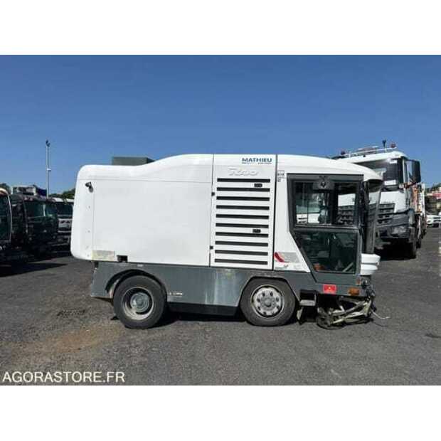 2009 MATHIEU RAVO 560 S-48953323