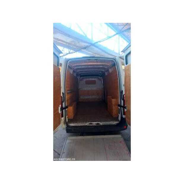 2013 Renault Master-48953481