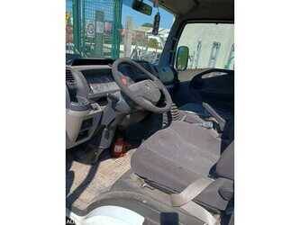 2012-renault-maxity-1483496-48953508