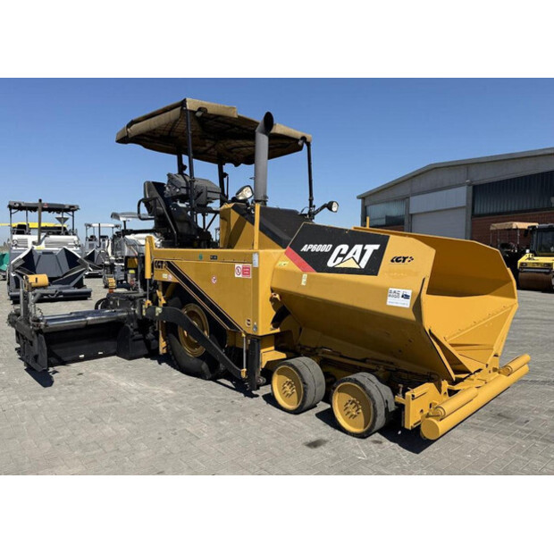 2010 كاتربيلر AP 600D-48958353