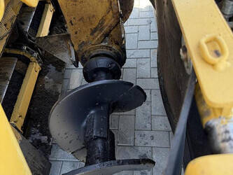 2010-caterpillar-ap-600d-1483566-48958371